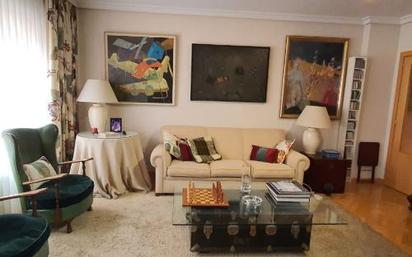 Living room of Flat for sale in  Madrid Capital  with Private garden, Storage room and Swimming Pool