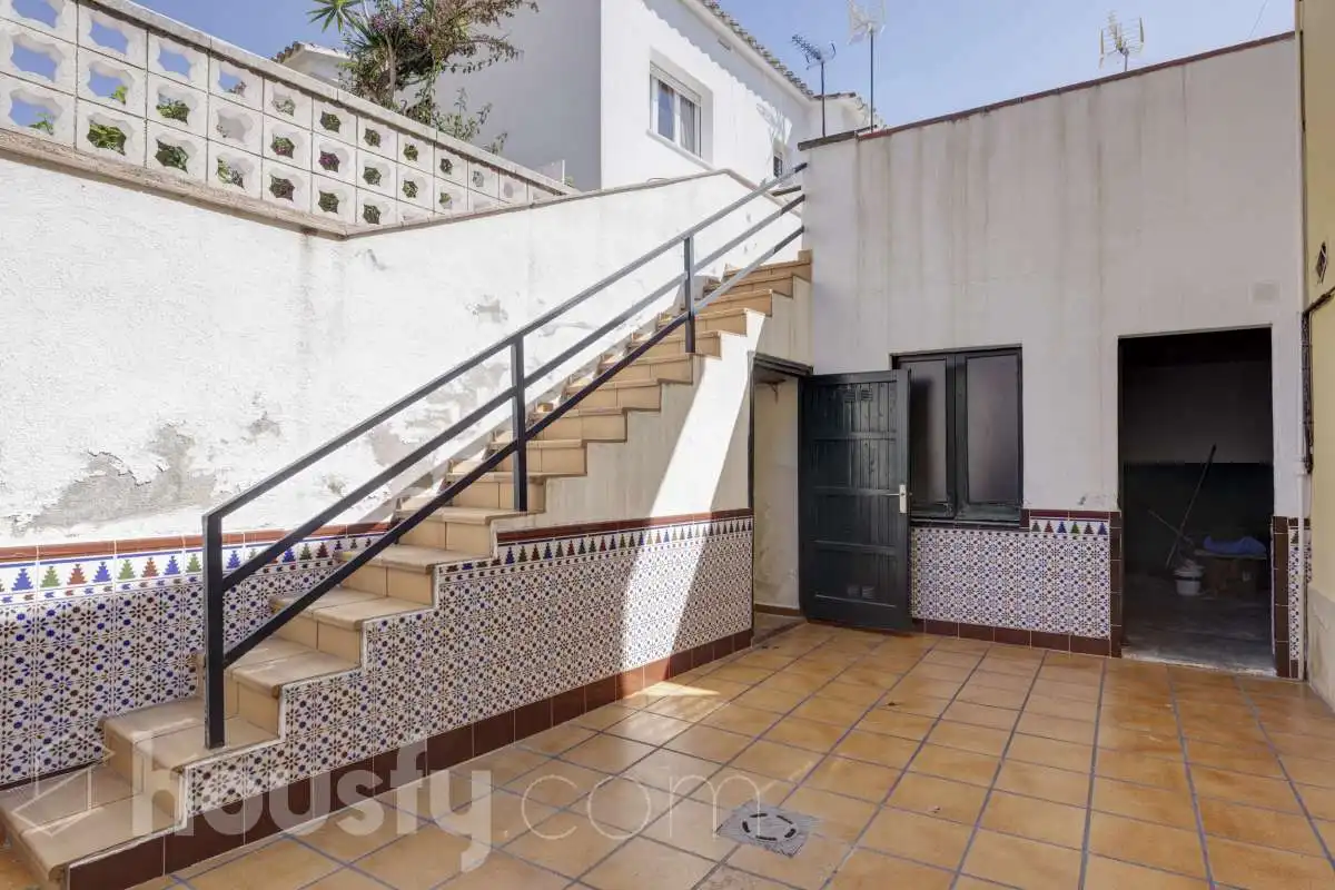 Vista exterior de Casa o xalet en venda en Premià de Mar amb Aire condicionat, Calefacció i Terrassa
