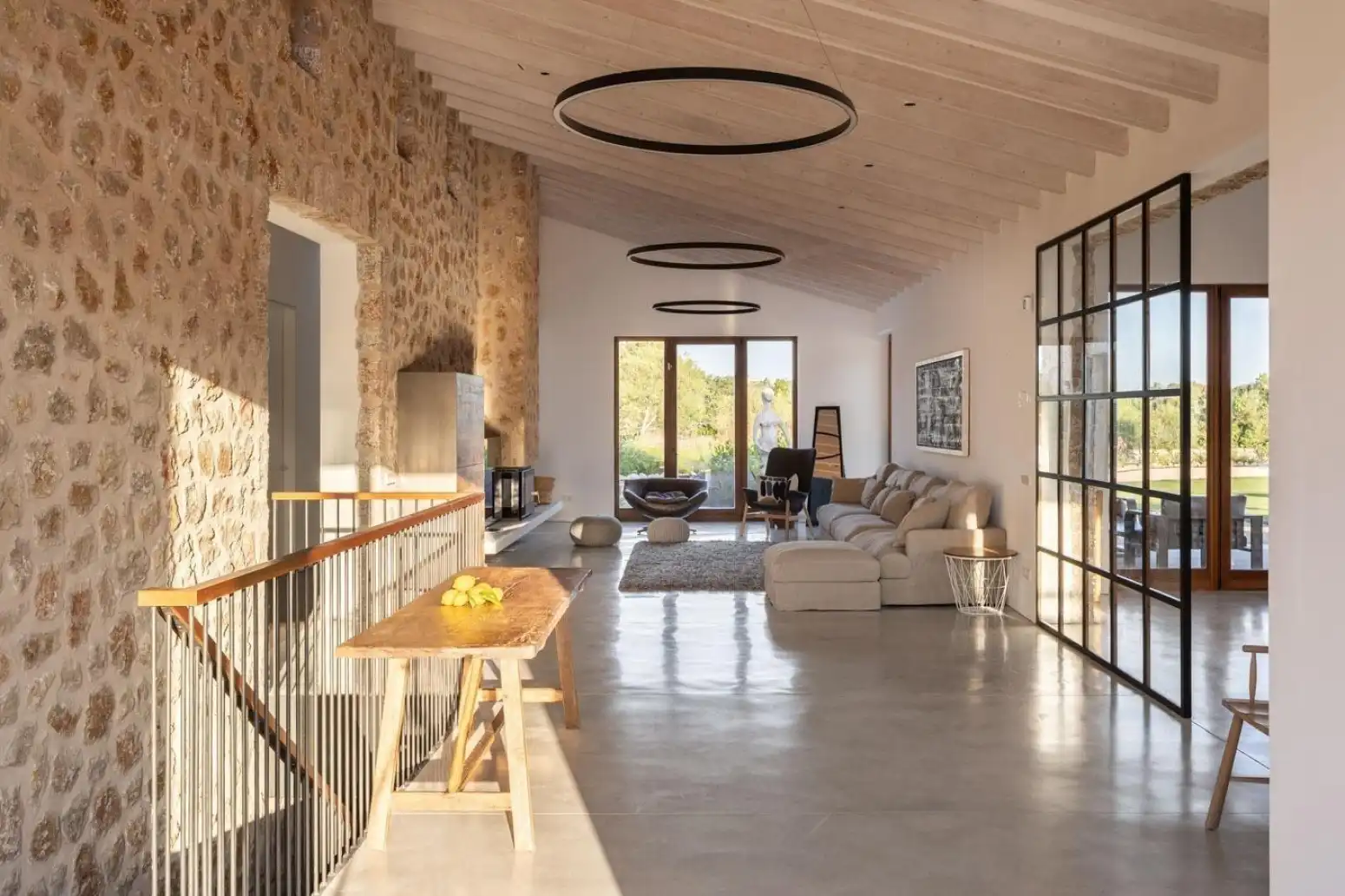 Sala d'estar de Casa o xalet en venda en Pollença amb Aire condicionat, Calefacció i Terrassa