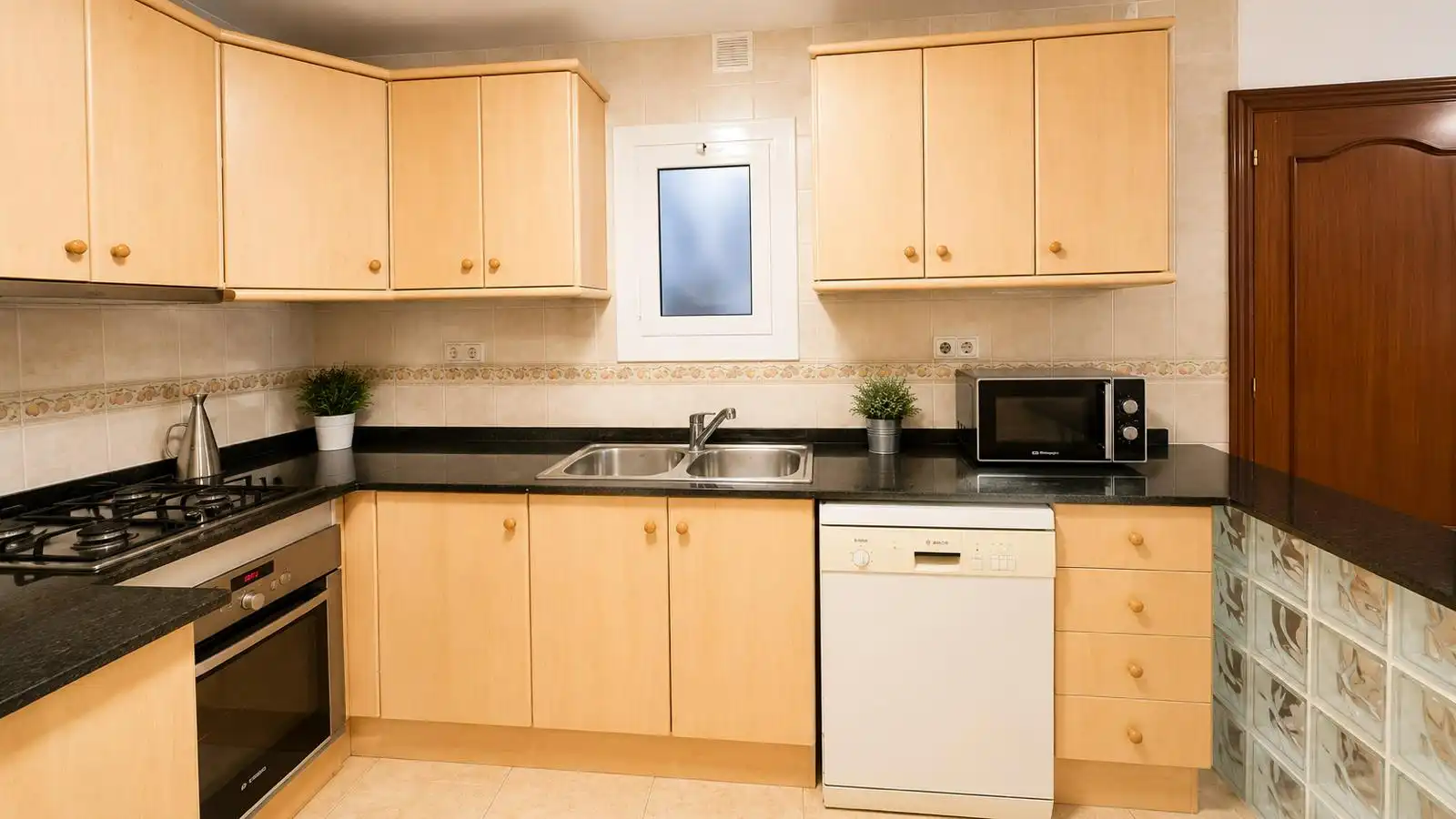 Cocina de Dúplex en venta en Badalona con Calefacción, Terraza y Balcón
