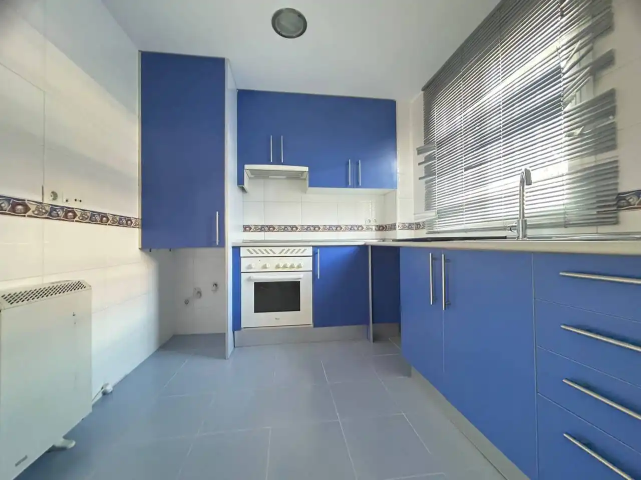 Einfamilien-Reihenhaus zur Miete in Calle Lope de Vega, Camarenilla