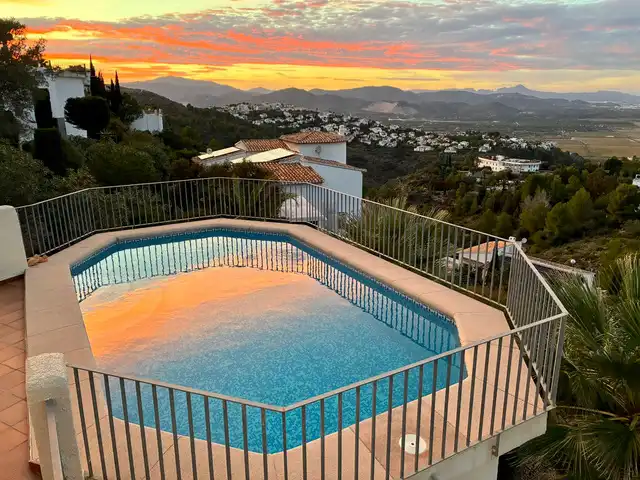 Piscina de Casa o chalet en venta en El Ràfol d'Almúnia con Calefacción, Jardín privado y Terraza