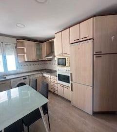 Photo 2 of Apartment to rent in Calle Serranos, Casco Antiguo, León Capital