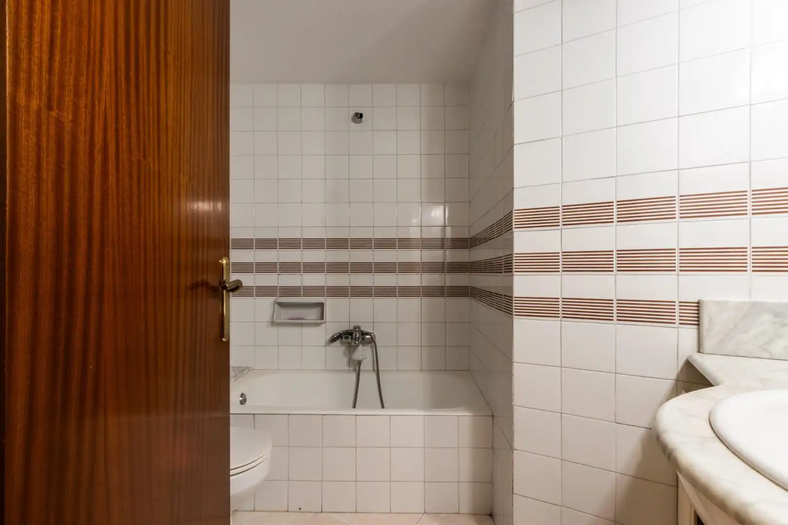 Bathroom of Attic for sale in Sabadell  with Air Conditioner, Heating and Parquet flooring