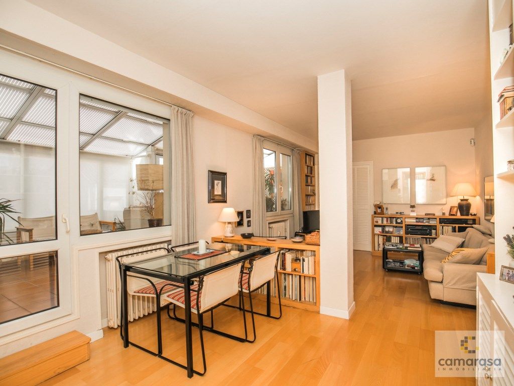 Living room of Flat for sale in  Madrid Capital
