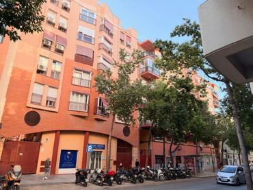 Pis amb ascensor en venda a Alameda de Capuchinos 40