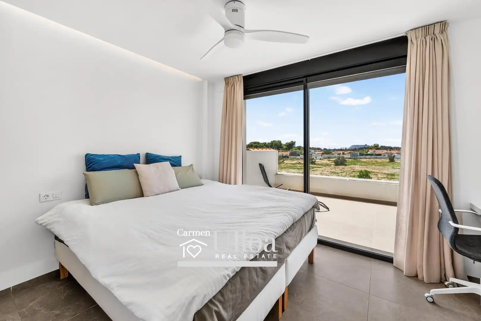 Dormitori de Casa o xalet en venda en Sant Joan d'Alacant amb Aire condicionat, Calefacció i Terrassa