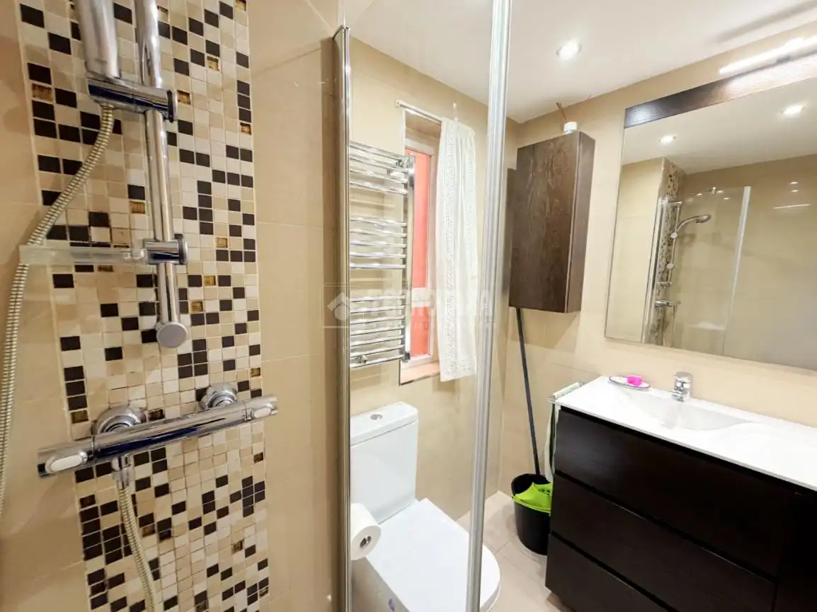 Baño de Piso en venta en Madrid con Aire acondicionado, Calefacción y Parquet