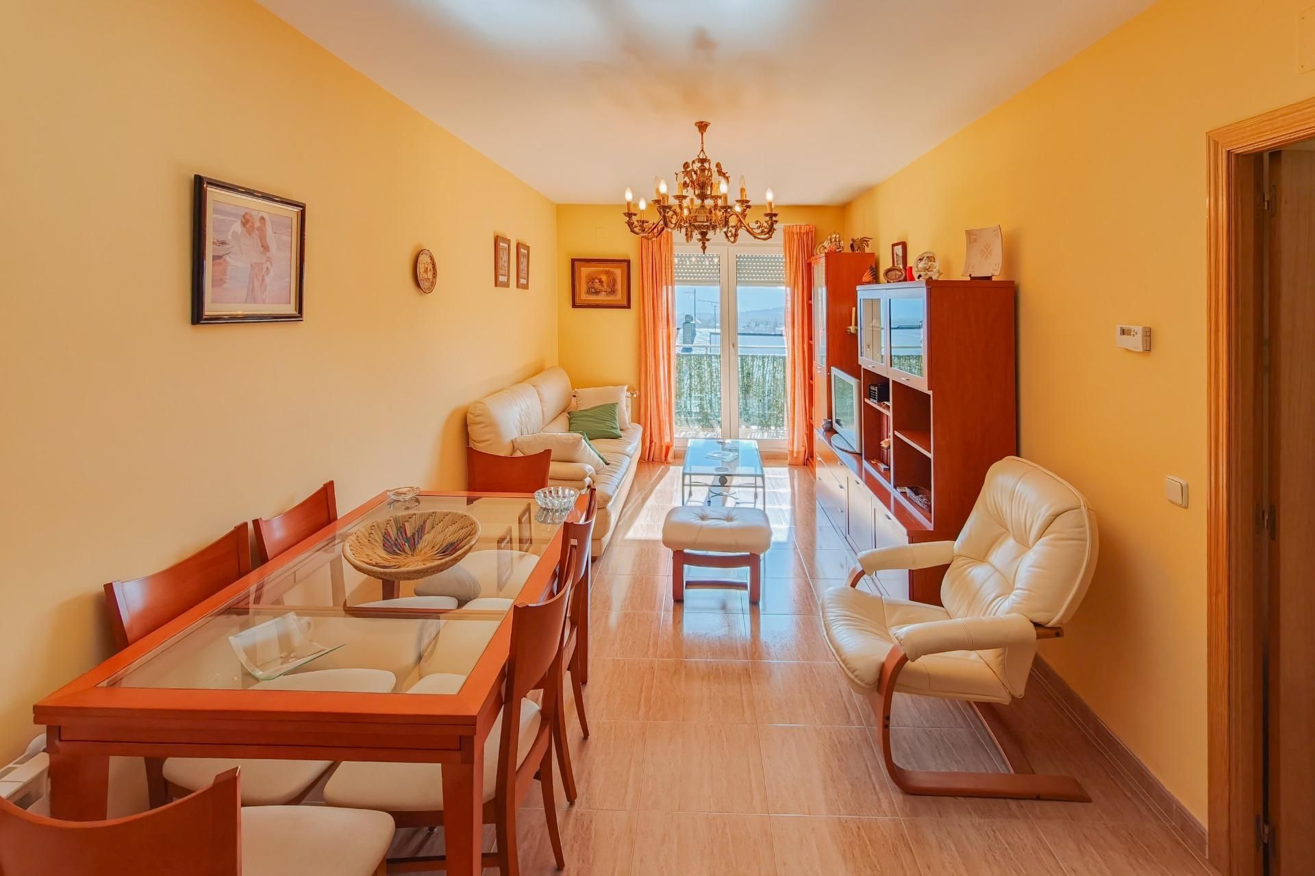 Sala d'estar de Dúplex de lloguer en Becerril de la Sierra amb Calefacció, Terrassa i Moblat