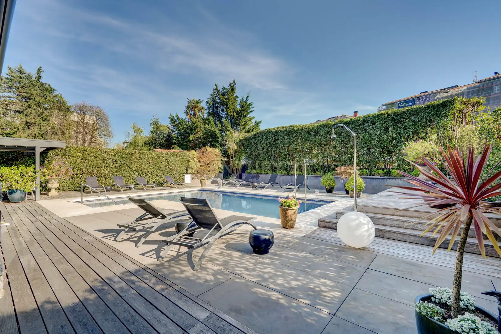 Terrassa de Casa o xalet en venda en Donostia - San Sebastián  amb Aire condicionat, Jardí privat i Piscina