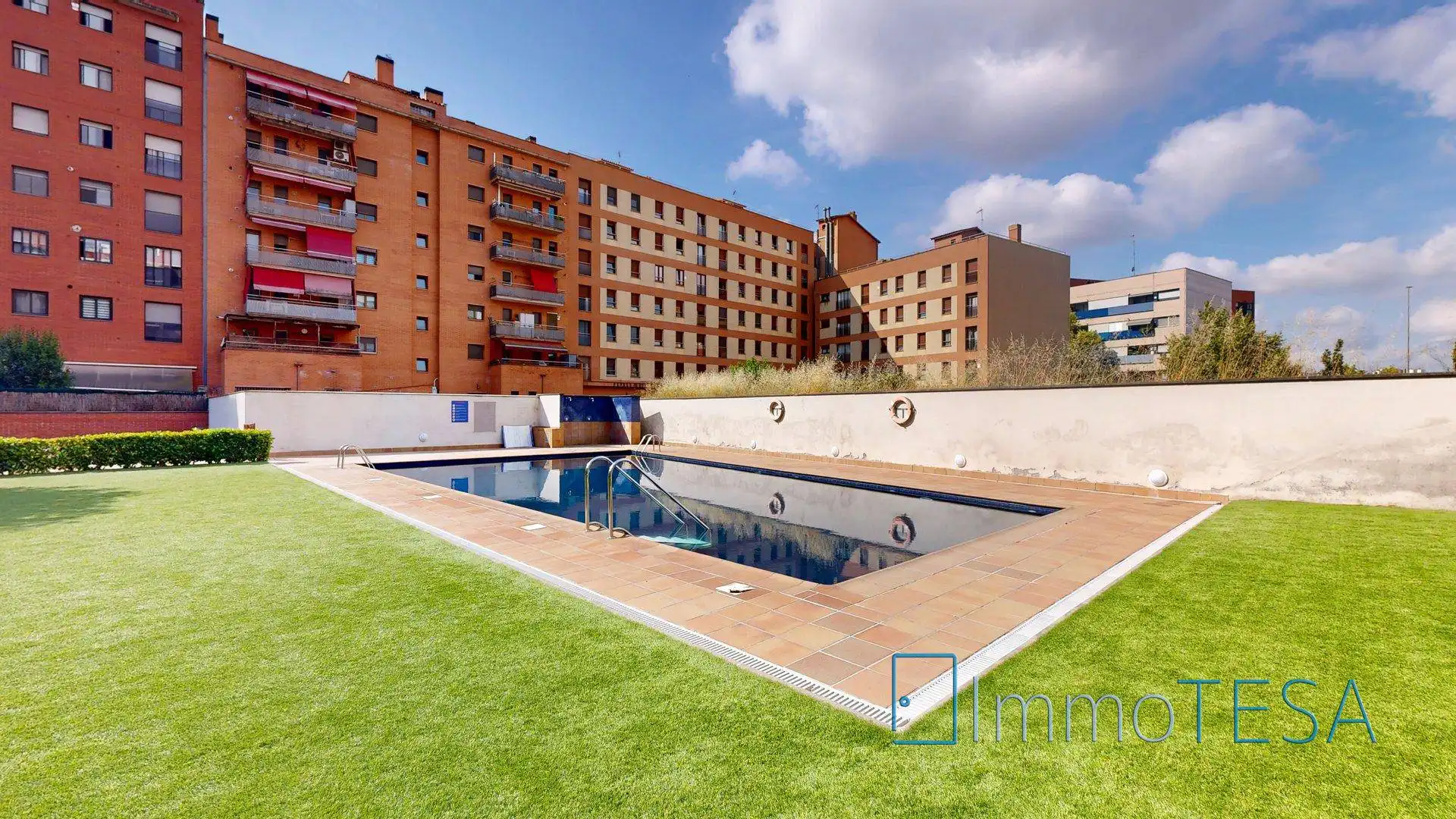Piscina de Àtic en venda en Barberà del Vallès amb Aire condicionat, Calefacció i Parquet