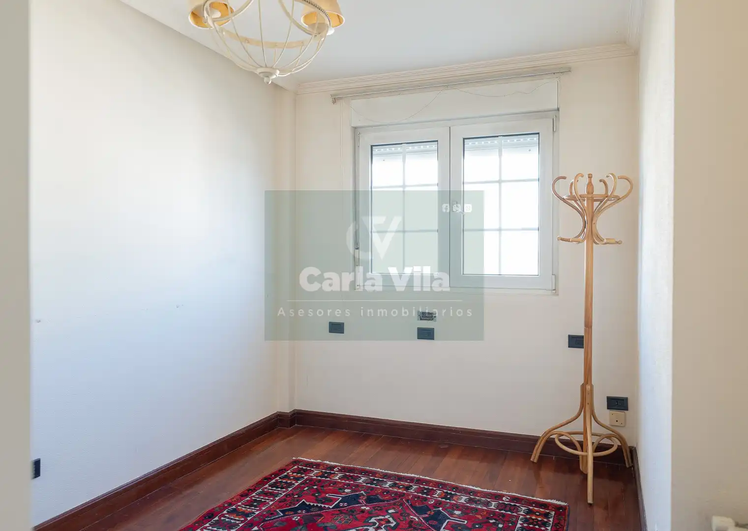 Dormitori de Dúplex en venda en Lugo amb Calefacció, Parquet i Terrassa