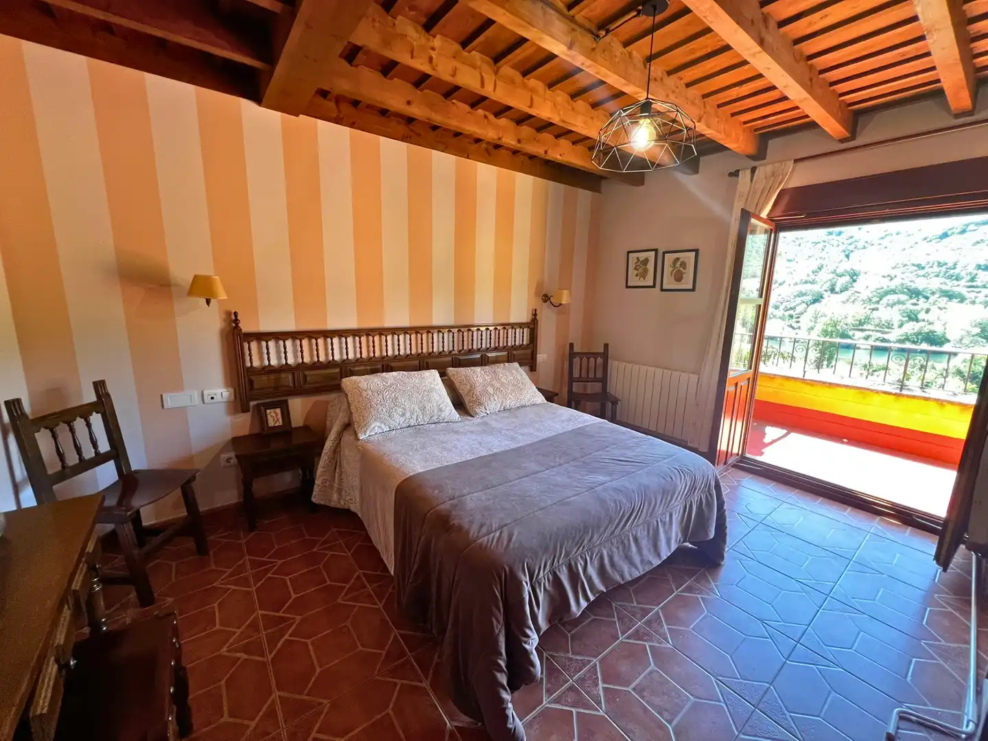 Habitación de Edificio en venta en Cervera de Pisuerga