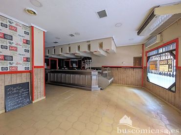 Locale commerciale in vendita a Menéndez Pelayo