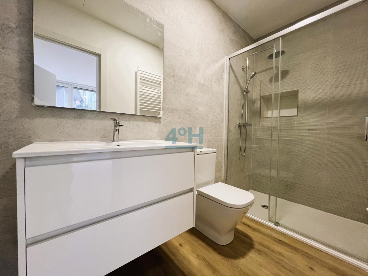 Baño de Piso en venta en Ourense Capital  con Calefacción y Balcón