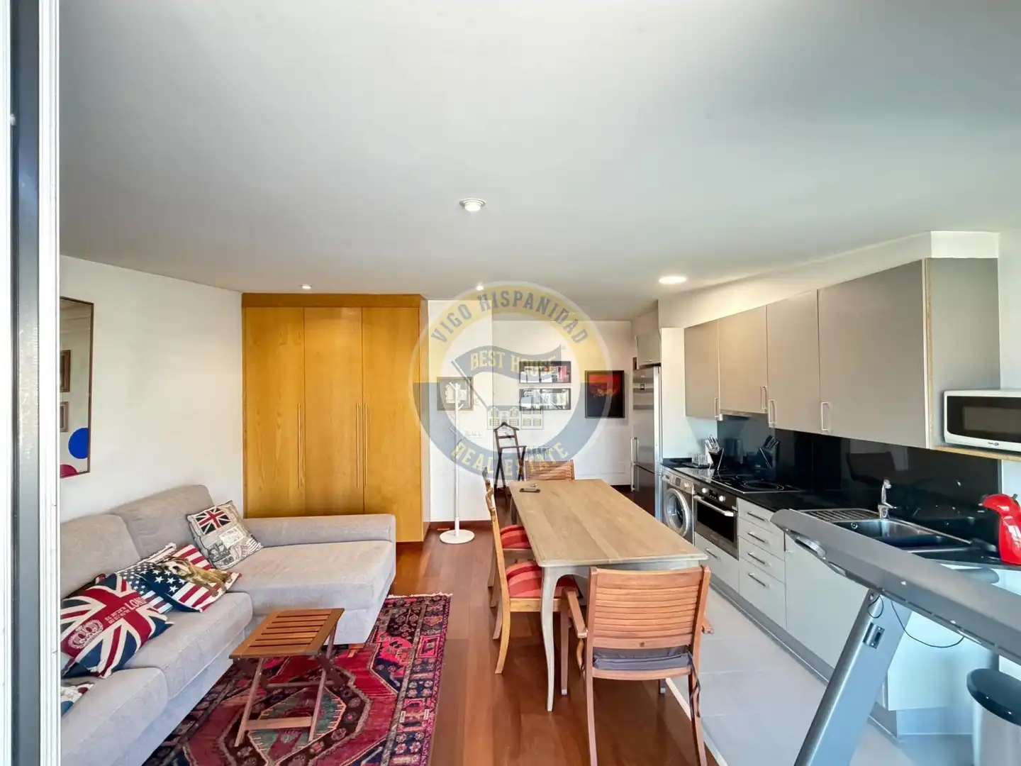 Living room of Study for sale in Vigo   with Heating, Parquet flooring and Terrace