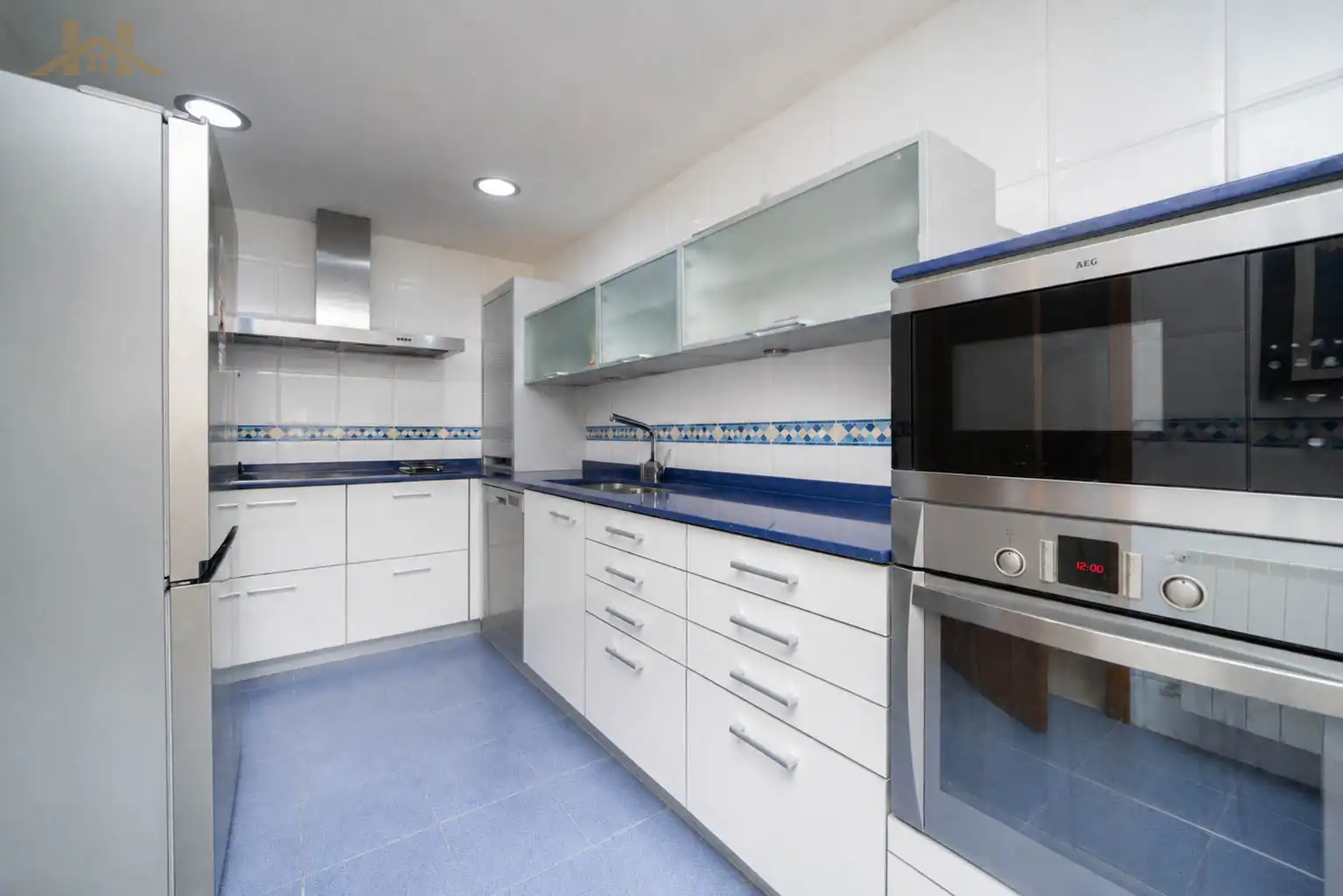 Cocina de Casa adosada en venta en Leganés con Aire acondicionado, Calefacción y Jardín privado