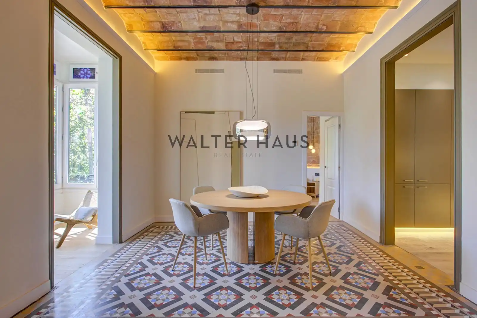 Comedor de Piso en venta en Barcelona con Aire acondicionado, Amueblado y Horno