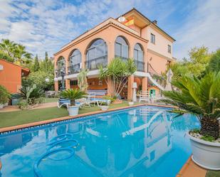 Piscina de Casa o xalet en venda en Baeza amb Aire condicionat, Calefacció i Jardí privat