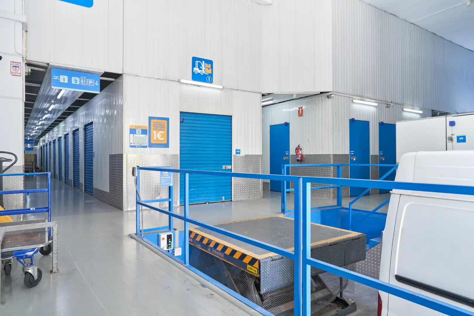 Traster de lloguer a Travessera Industrial, 95, Centre
