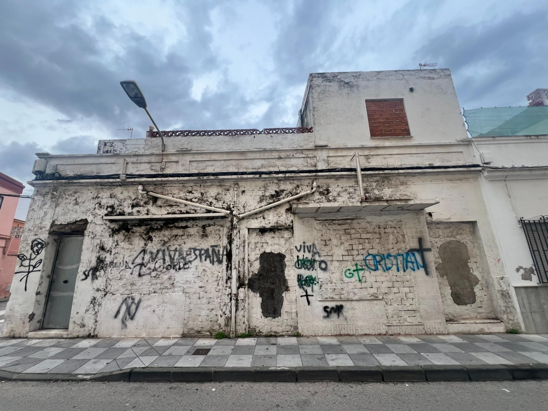 Exterior view of Single-family semi-detached for sale in Algeciras