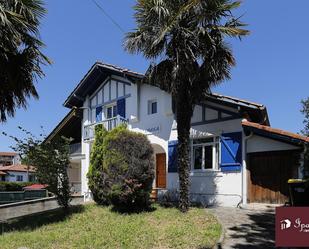 Vista exterior de Casa o xalet en venda en Hendaye amb Terrassa