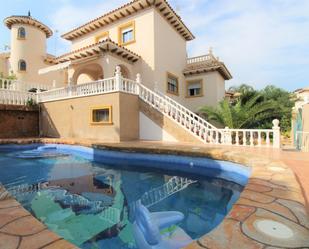 Piscina de Casa o xalet en venda en Orihuela amb Aire condicionat, Jardí privat i Terrassa
