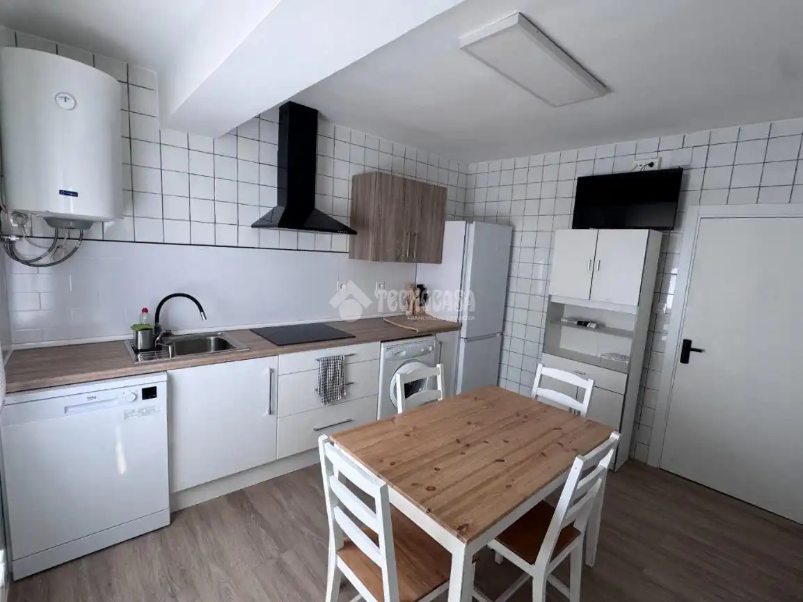Kitchen of Flat for rent in León Capital   with Heating, Parquet flooring and Terrace