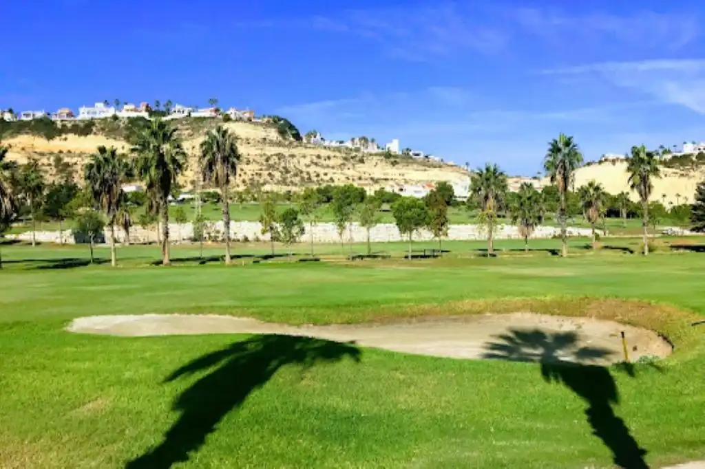 Vista exterior de Casa adosada en venta en Rojales con Jardín privado, Terraza y Piscina comunitaria