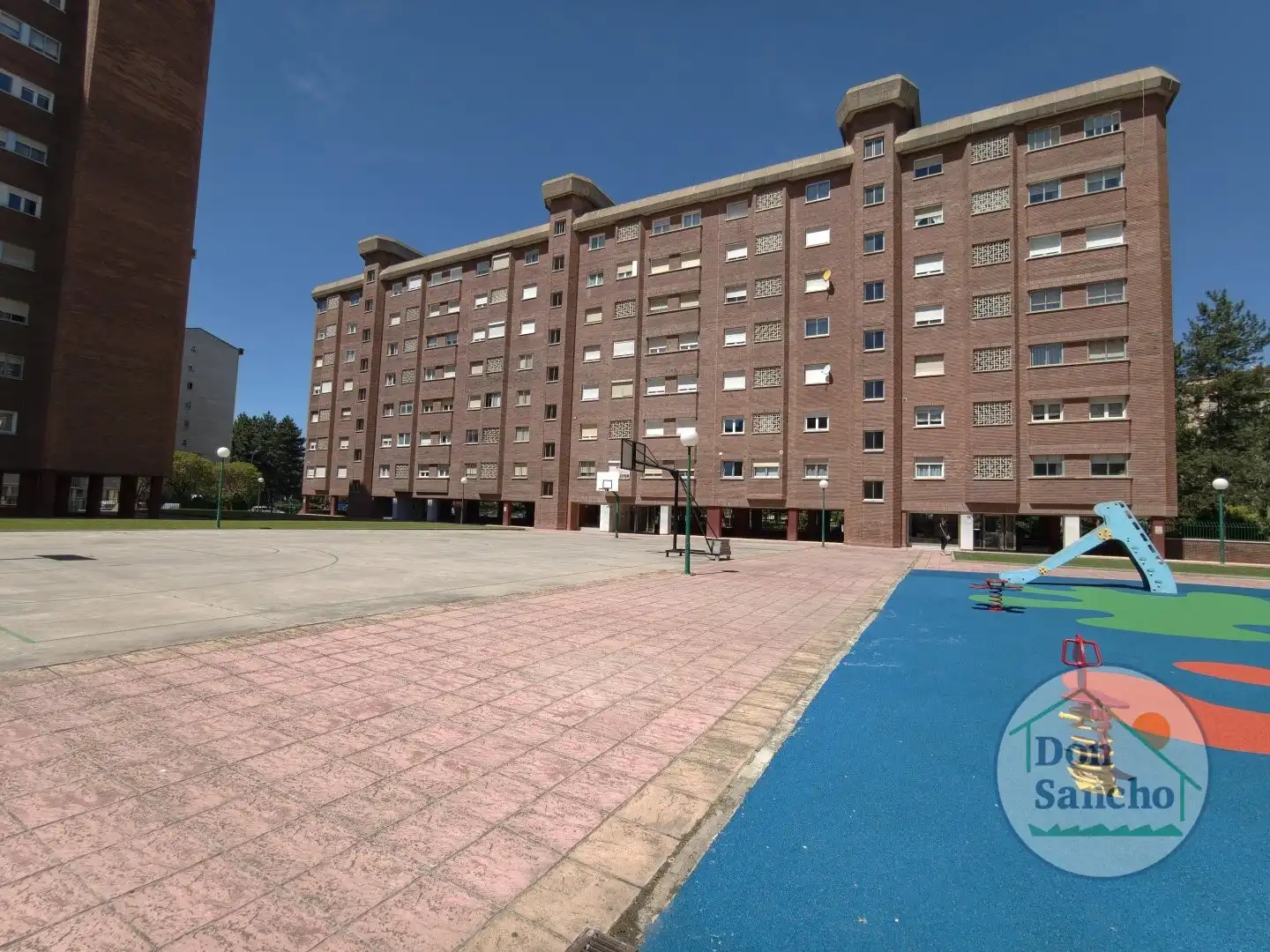 Vista exterior de Piso en venta en Valladolid con Calefacción, Terraza y Trastero