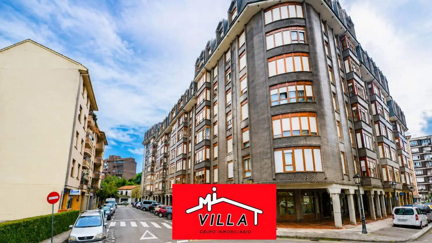 Vista exterior de Pis en venda en Colindres amb Calefacció, Terrassa i Moblat