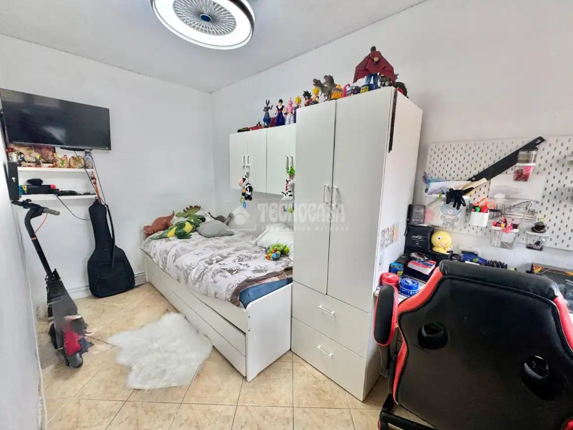 Habitación de Piso en venta en Yunquera de Henares con Aire acondicionado, Amueblado y Balcón
