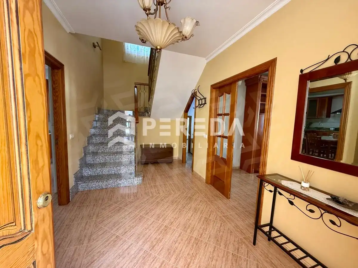 Casa o xalet en venda en La Mojonera amb Jardí privat, Terrassa i Moblat