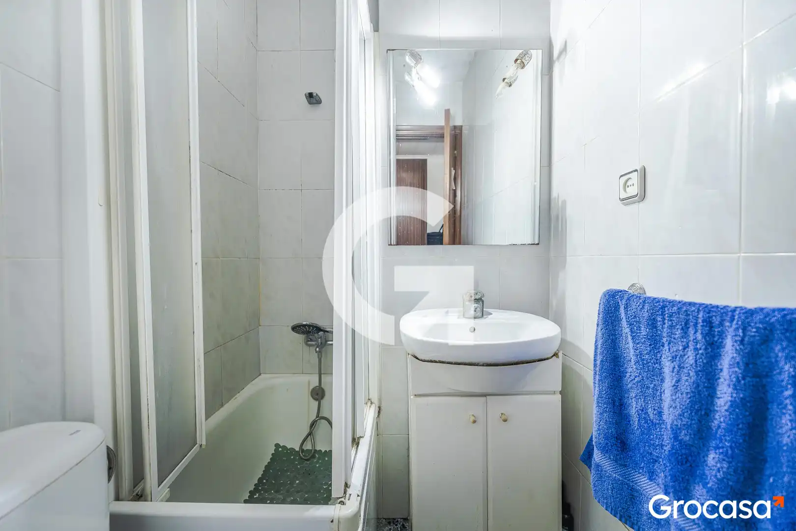 Baño de Piso en venta en L'Hospitalet de Llobregat con Calefacción y Horno