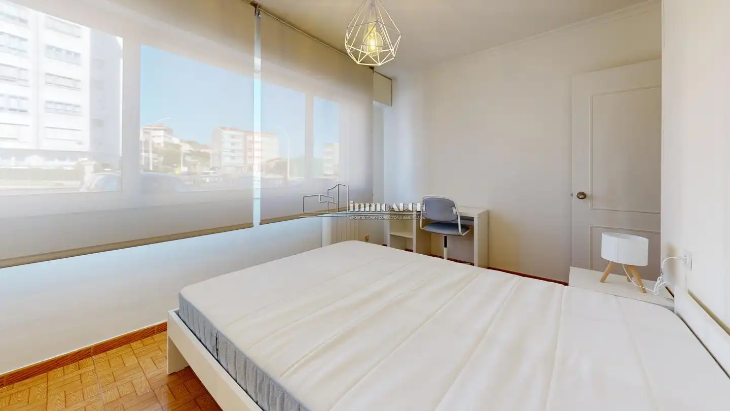 Habitación de Piso de alquiler en A Coruña Capital  con Calefacción y Amueblado
