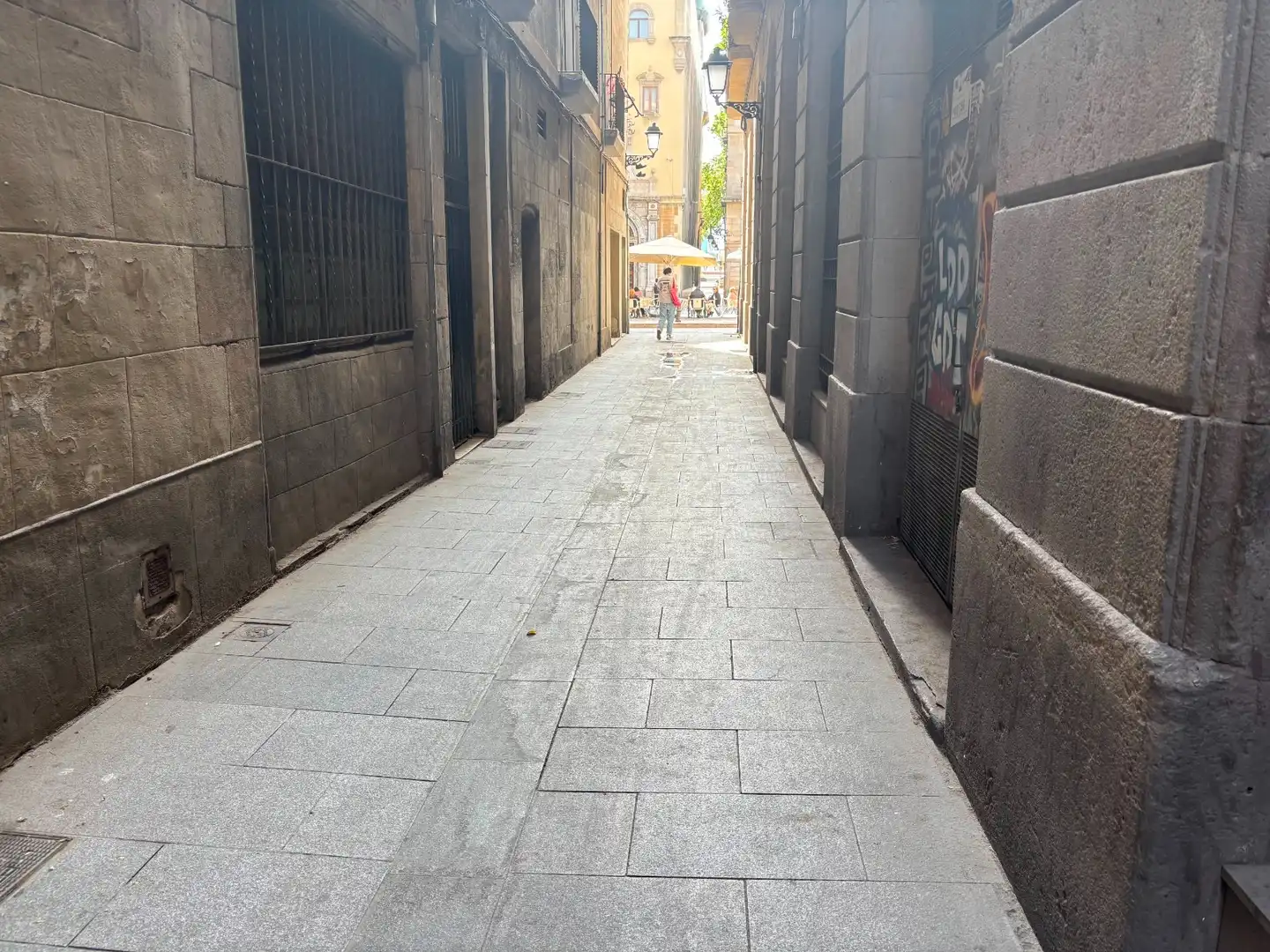 Business premises for transfer in Ciutat Vella, imagen 19