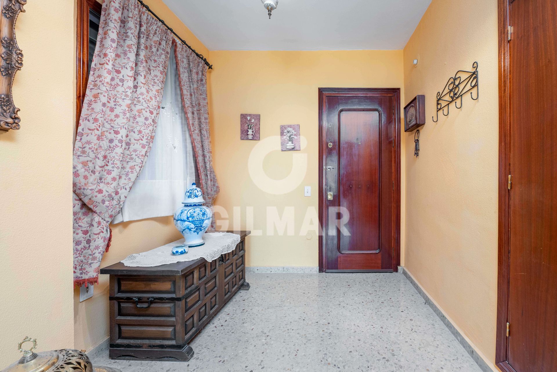 Flat for sale in San Fernando  with Air Conditioner, Heating and Balcony