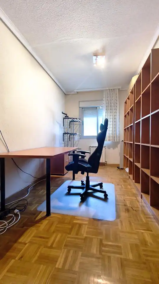 Ground floor for rent in Madrid  with Air Conditioner, Heating and Parquet flooring