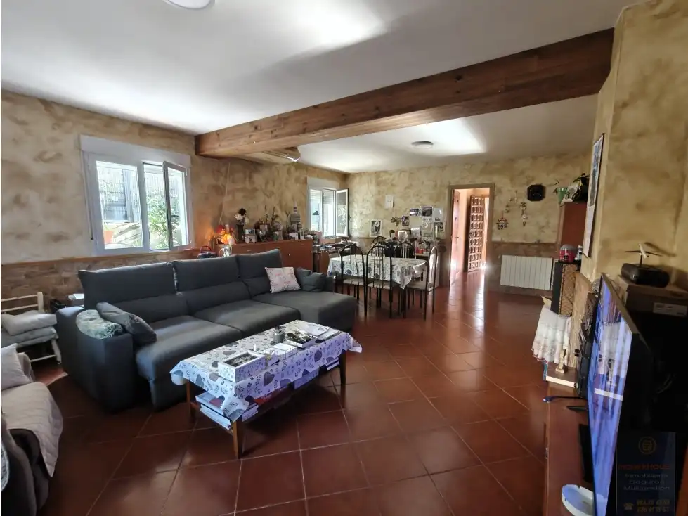 Living room of Houses for sale in Casarrubios del Monte  with Terrace and Furnished