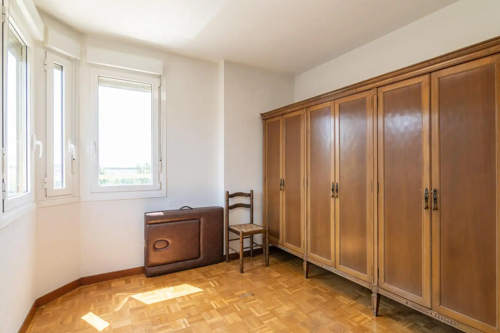 Habitación de Piso en venta en  Pamplona / Iruña con Calefacción, Parquet y Trastero