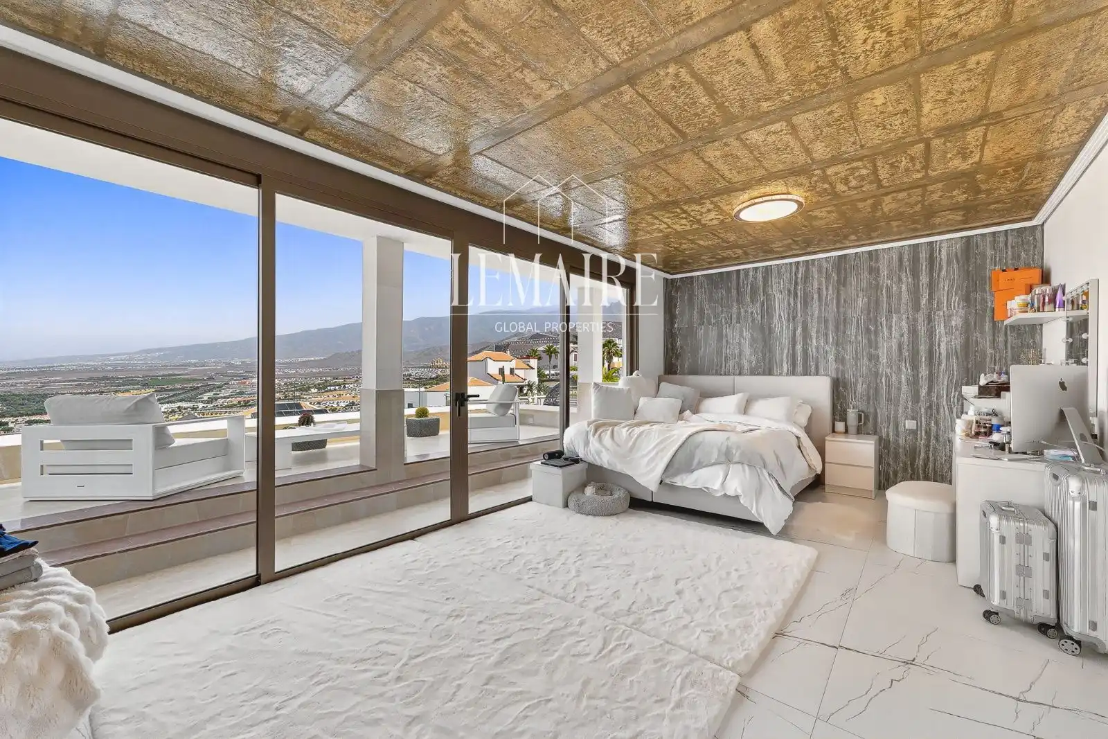 Dormitori de Casa o xalet en venda en Adeje amb Aire condicionat, Terrassa i Traster