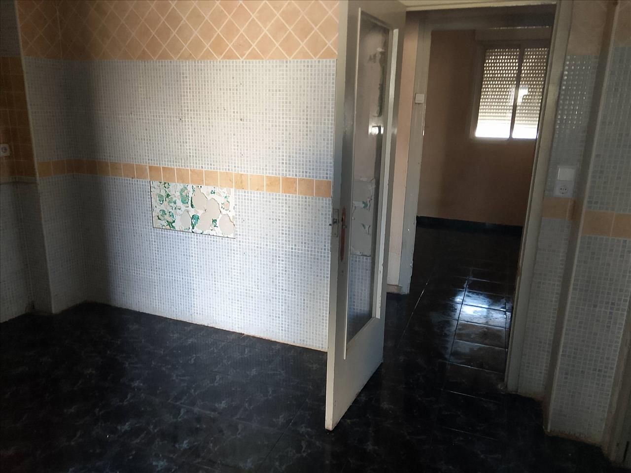 Casa adosada en venta en Zuera