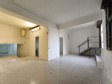 Gewerbefläche zum Verkauf in Carrer de l'Escultor Llimona
