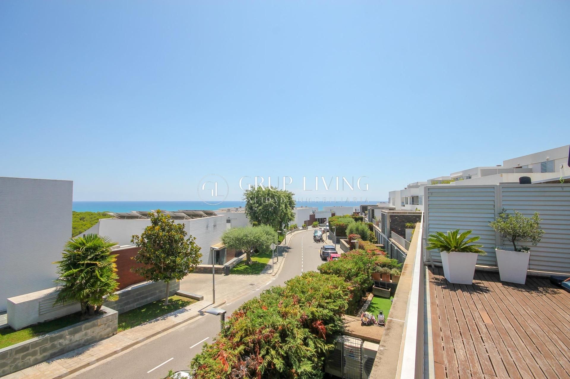 Exterior view of Flat for sale in Sant Pere de Ribes  with Air Conditioner, Heating and Private garden