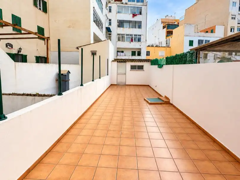 Terraza de Piso en venta en  Palma de Mallorca con Terraza y Balcón