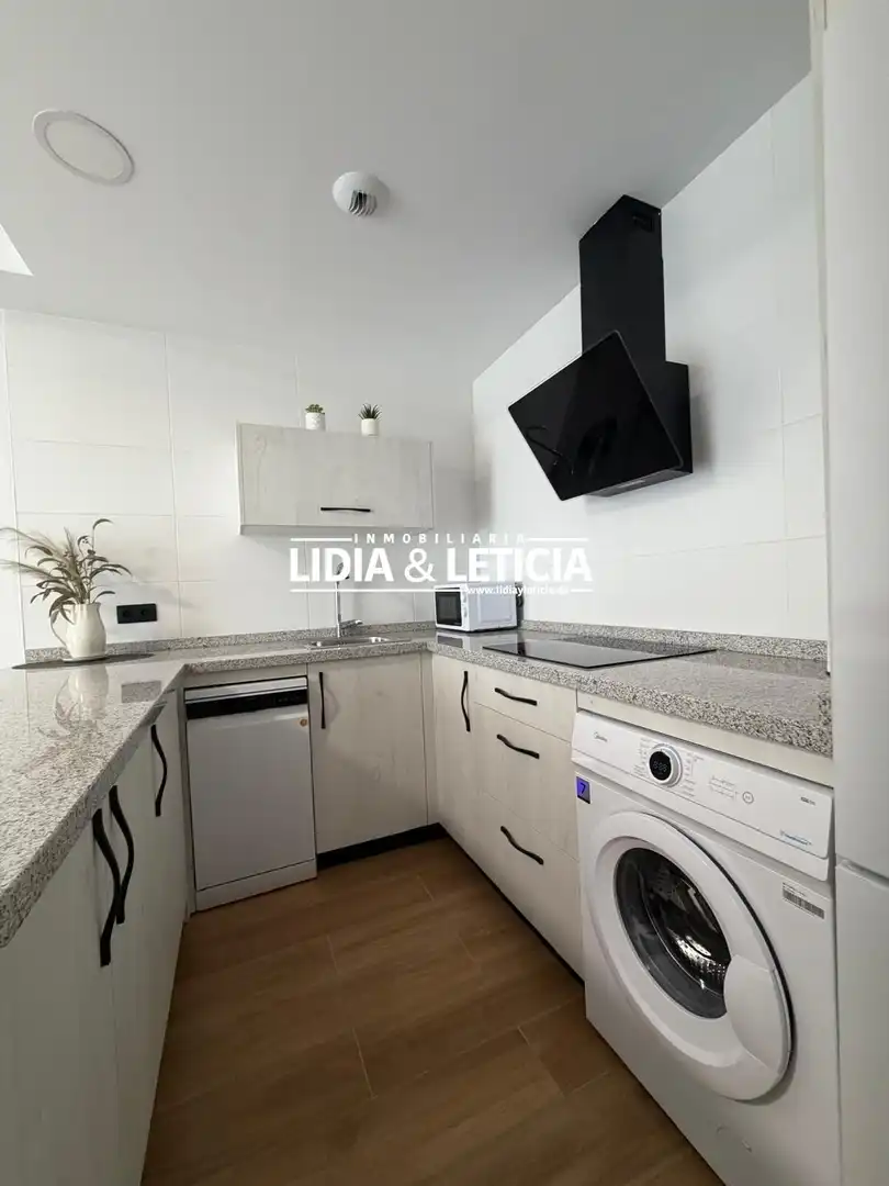 Kitchen of Flat for rent in Alcalá de Guadaira  with Air Conditioner, Terrace and Furnished
