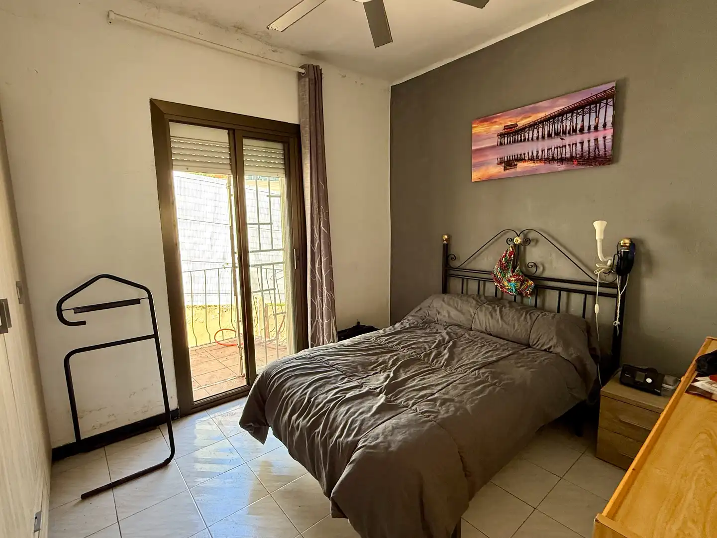 Habitación de Casa adosada en venta en Barcelona con Calefacción, Terraza y Balcón