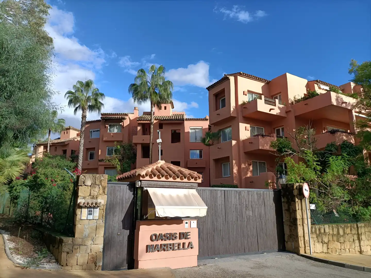 Apartamento con piscina en venta en Milla de Oro, imagen 2