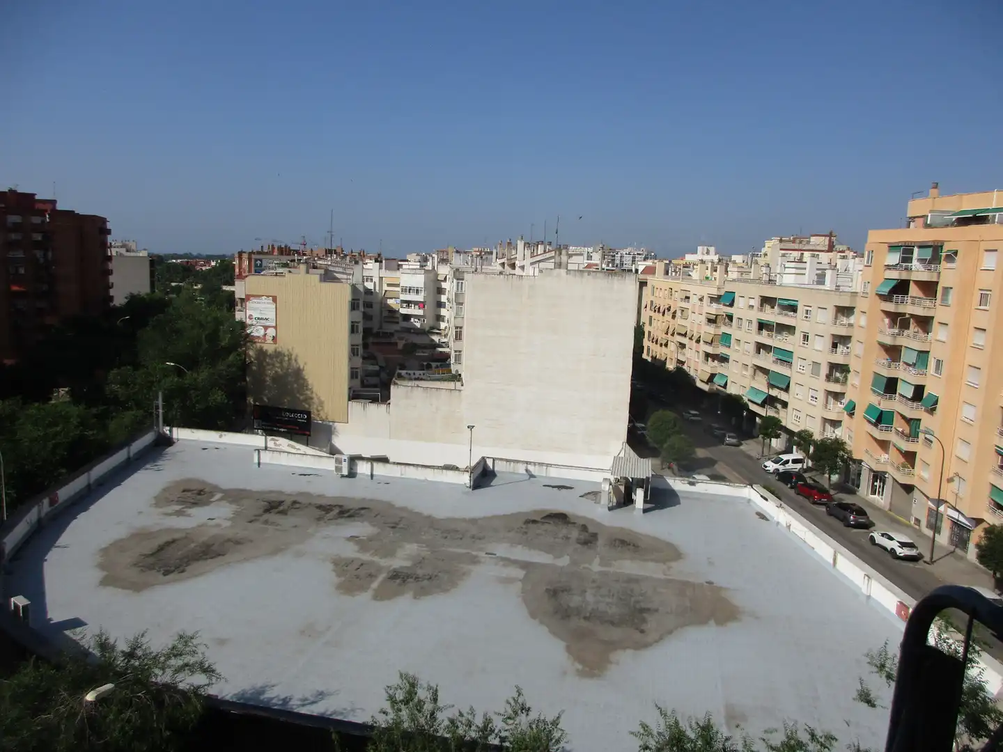 Vista exterior de Piso en venta en Reus con Aire acondicionado, Calefacción y Amueblado