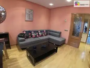Wohnzimmer von Wohnung zur Miete in León Capital  mit Heizung, Parkett und Terrasse